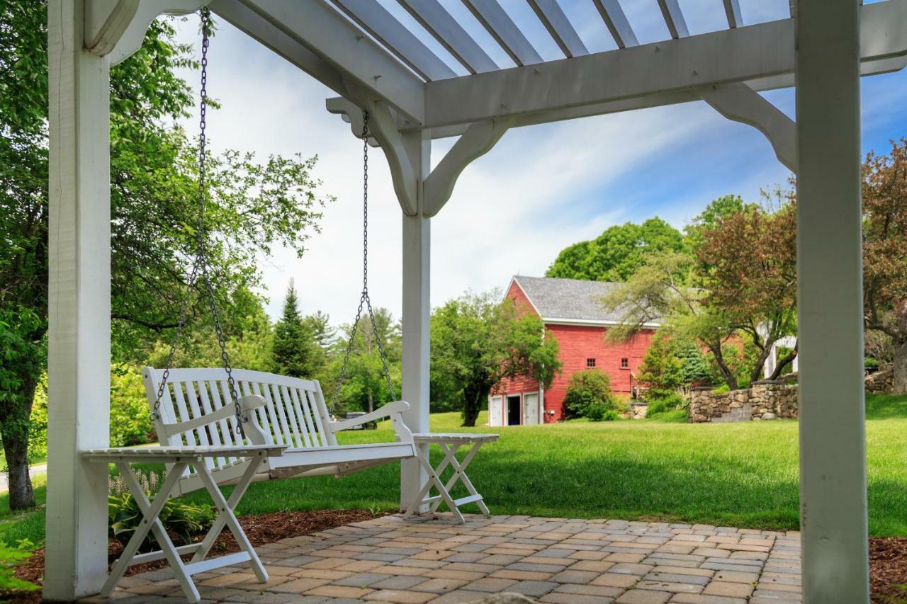 Inn At Pleasant Lake New London エクステリア 写真