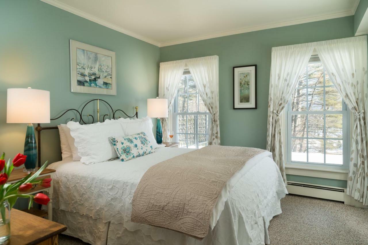 Inn At Pleasant Lake New London エクステリア 写真