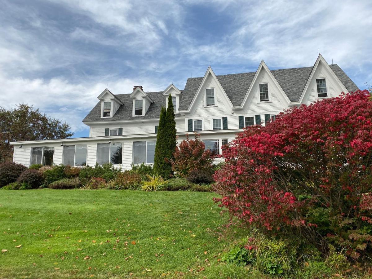 Inn At Pleasant Lake New London エクステリア 写真