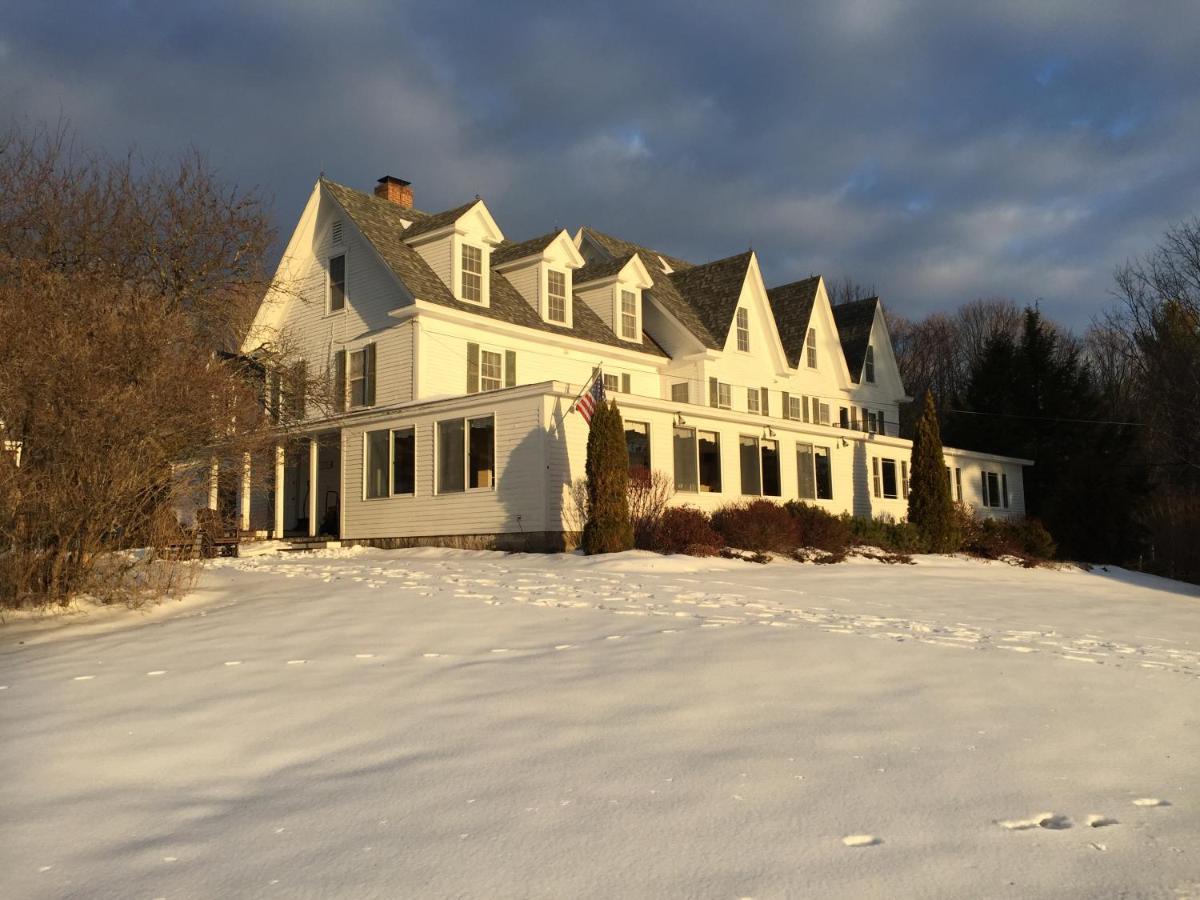 Inn At Pleasant Lake New London エクステリア 写真